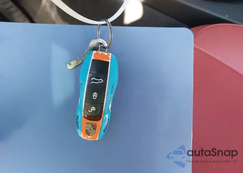 2013 Porsche Cayenne z USA, uszkodzony, nr VIN WP1AA2A29DLA10350